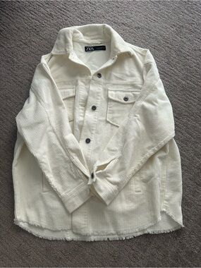 ZARA Off-White Corduroy Button-Down Shirt Jacket